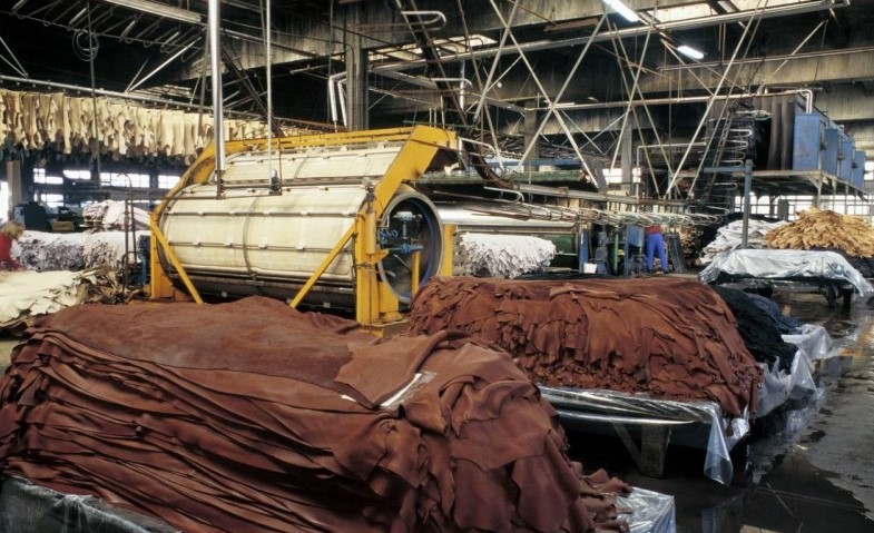 “變頻技術(shù)是為皮革加工企業(yè)帶來自動化的？”